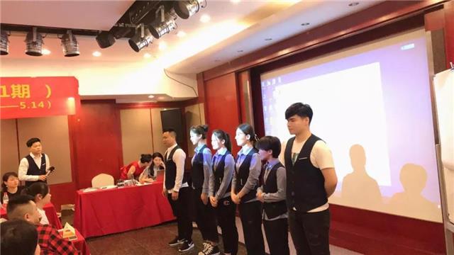 君丝佳养发馆加盟
